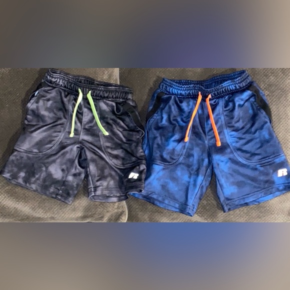Boys 2pack shorts size 6/7 - Picture 1 of 1
